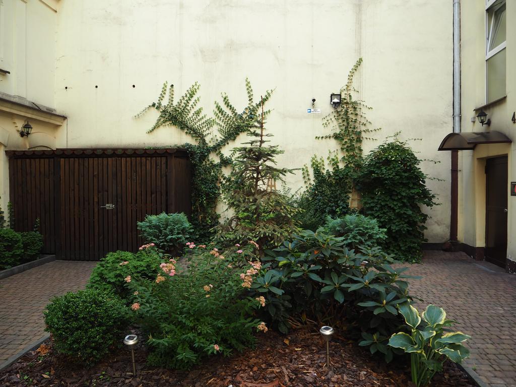 Pokoje Goscinne P.O.W. 17 Łódź Exterior foto